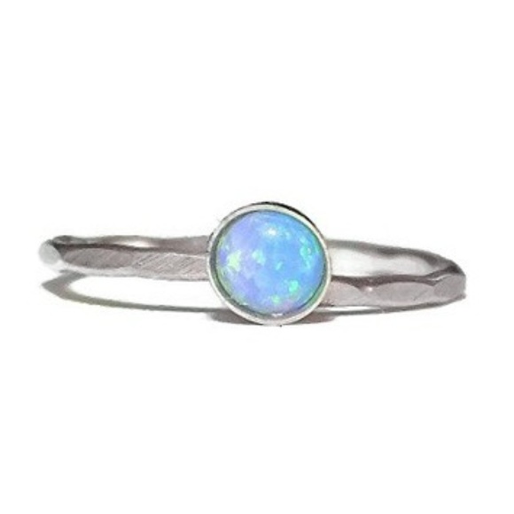 Moodtherapy Jewelry - (2-13) 925 Sterling Silver Genuine Blue Fire Opal Gemstone Ring w/Faceted Band